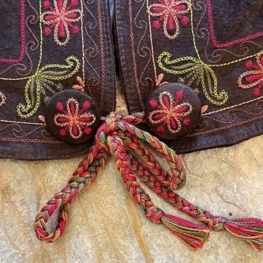 Double D Ranch Wear suede embroidered Peruvian Jacket limited edition RARE - Picture 11 of 14